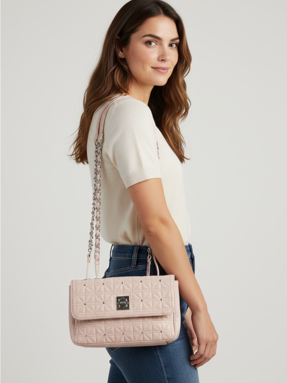 Nicole Miller Quilted Shoulder Bag in Pale Pink with Chain-Strap